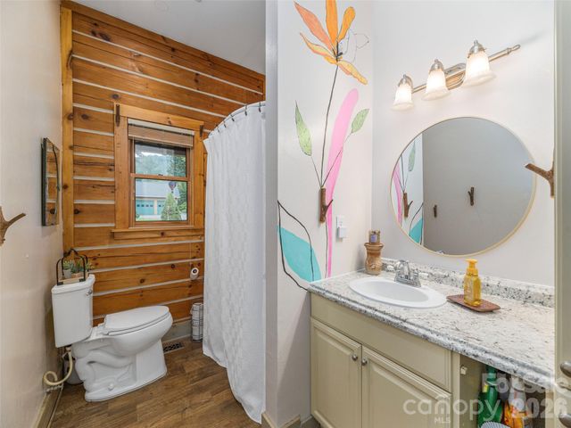 107 Tibi Lane, Waynesville, NC 28785