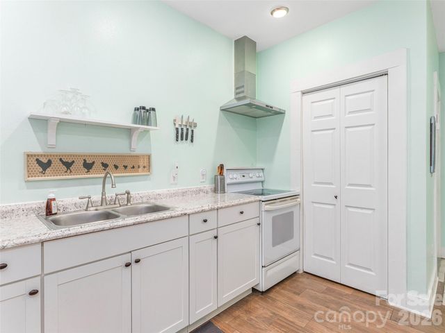 107 Tibi Lane, Waynesville, NC 28785