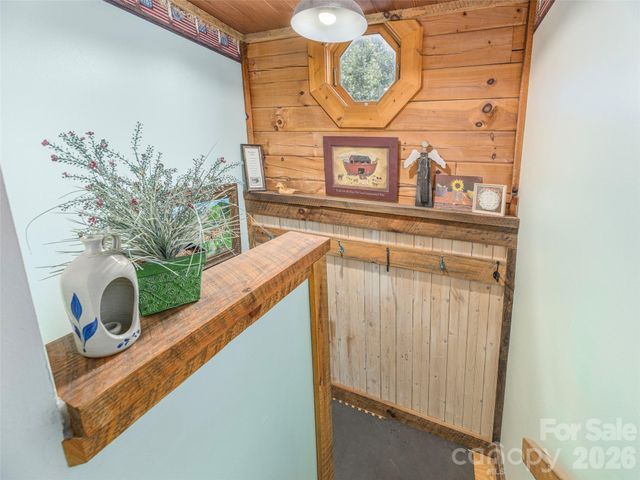 107 Tibi Lane, Waynesville, NC 28785