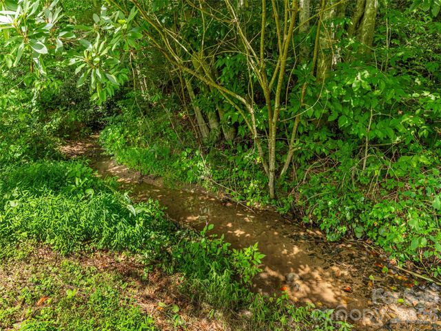 107 Tibi Lane, Waynesville, NC 28785