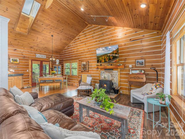 107 Tibi Lane, Waynesville, NC 28785