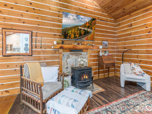 107 Tibi Lane, Waynesville, NC 28785