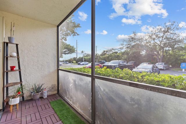 722 Sunny Pine Way D1, Greenacres, FL 33415