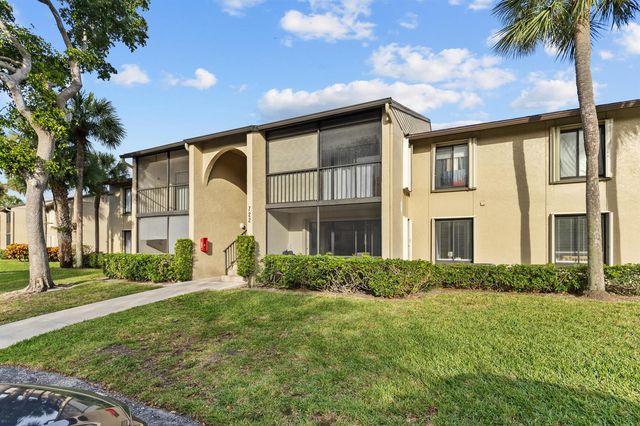 722 Sunny Pine Way D1, Greenacres, FL 33415