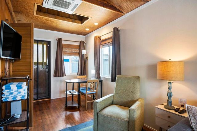 5123 Lotus St, San Diego, CA 92107