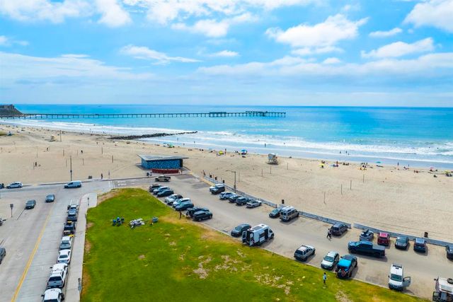 5123 Lotus St, San Diego, CA 92107