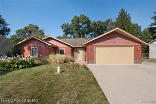 3312 Greenlawn Avenue, Commerce Twp, MI 48382