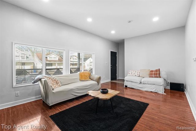 16602 Monica Street, Detroit, MI 48221