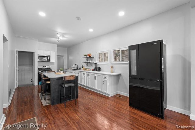 16602 Monica Street, Detroit, MI 48221