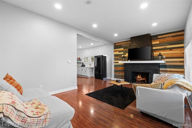 16602 Monica Street, Detroit, MI 48221