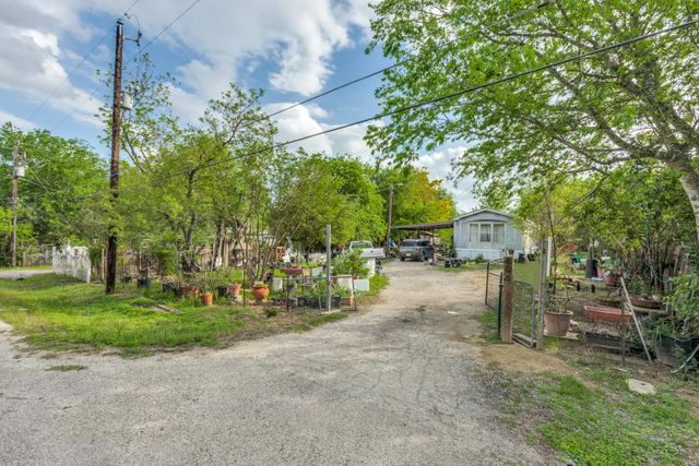 404 Quail RUN, Buda, TX 78610