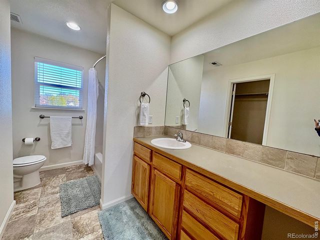 3119 Swan Point Drive, Evans, CO 80620