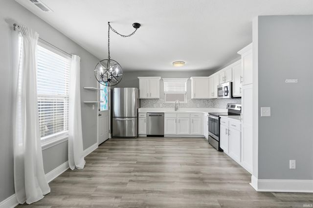 1603 Bear Claw Lane, Fort Wayne, IN 46845