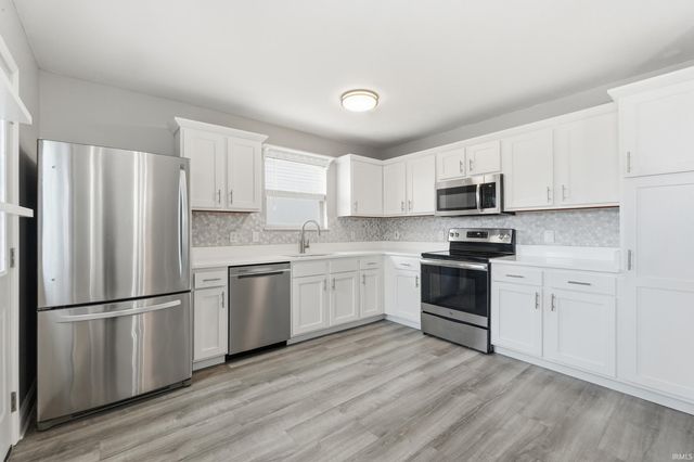 1603 Bear Claw Lane, Fort Wayne, IN 46845