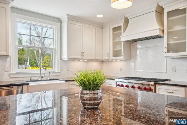 83 Mountainview Road, Millburn, NJ 07041