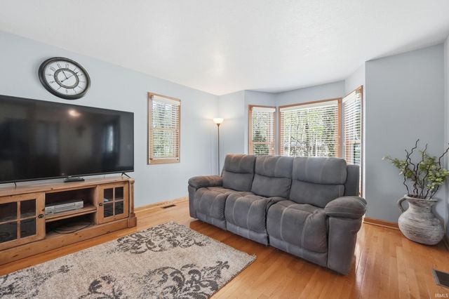 5117 Larekit Lane, Fort Wayne, IN 46804