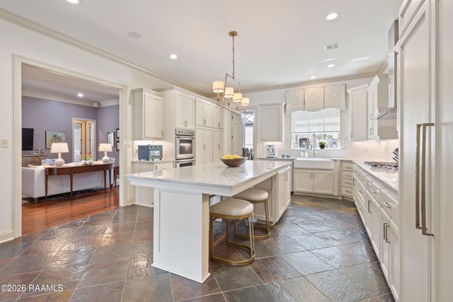115 Flagstone Court, Lafayette, LA 70503