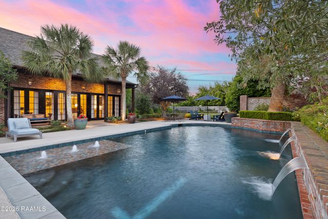 115 Flagstone Court, Lafayette, LA 70503