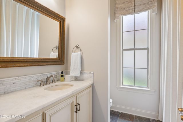 115 Flagstone Court, Lafayette, LA 70503
