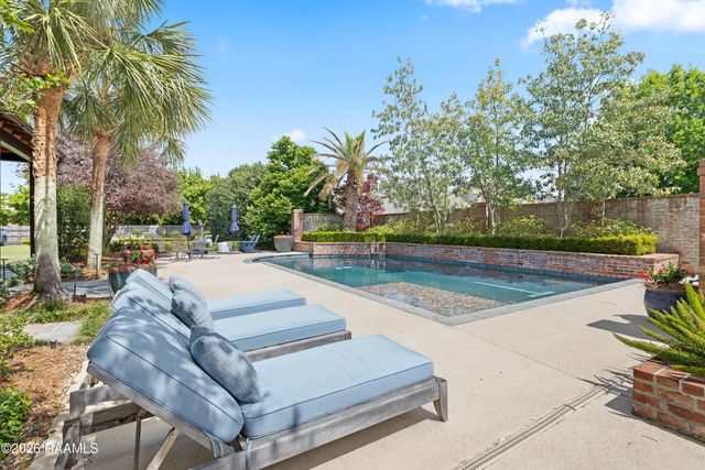 115 Flagstone Court, Lafayette, LA 70503