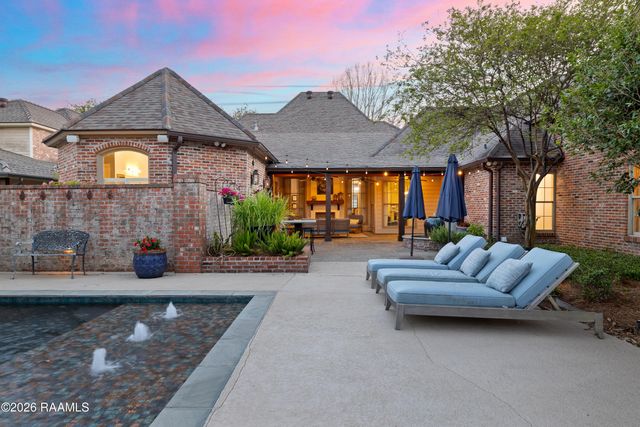 115 Flagstone Court, Lafayette, LA 70503