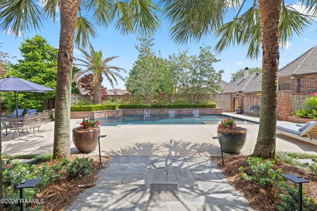 115 Flagstone Court, Lafayette, LA 70503