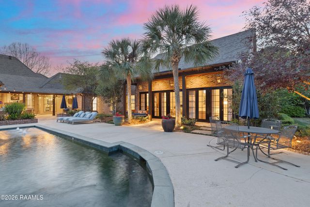 115 Flagstone Court, Lafayette, LA 70503