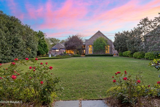 115 Flagstone Court, Lafayette, LA 70503