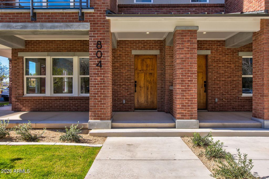 Image 20 of property listing at 804 N 2ND Avenue, Phoenix, AZ 85003
