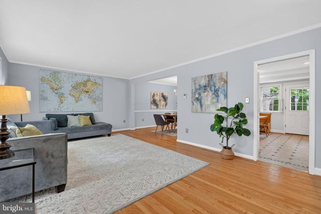 915 N OVERLOOK DR, Alexandria, VA 22305