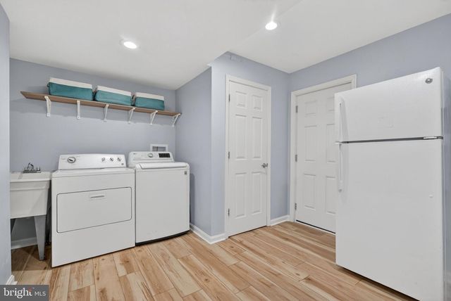 915 N OVERLOOK DR, Alexandria, VA 22305