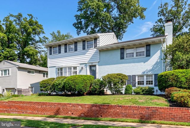 915 N OVERLOOK DR, Alexandria, VA 22305