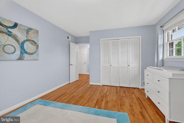 915 N OVERLOOK DR, Alexandria, VA 22305