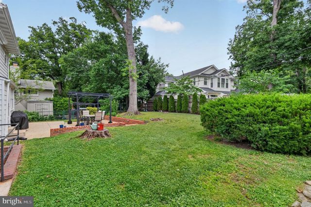 915 N OVERLOOK DR, Alexandria, VA 22305