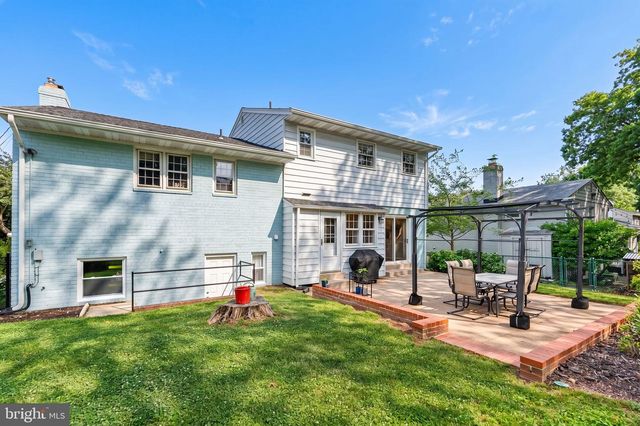 915 N OVERLOOK DR, Alexandria, VA 22305