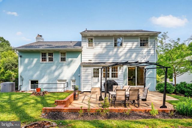 915 N OVERLOOK DR, Alexandria, VA 22305