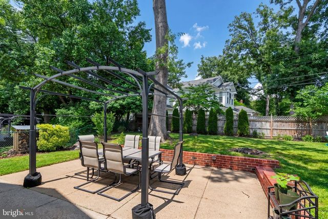 915 N OVERLOOK DR, Alexandria, VA 22305