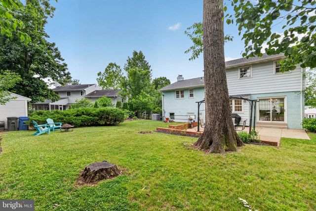 915 N OVERLOOK DR, Alexandria, VA 22305