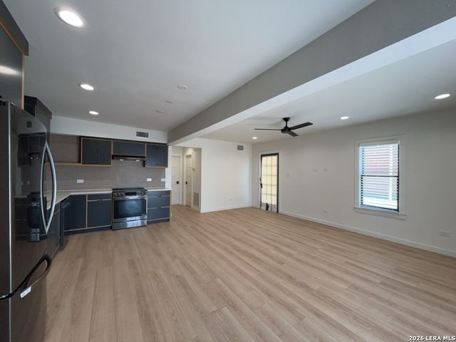 1722 S Saint Marys St Apt 101, San Antonio, TX 78210