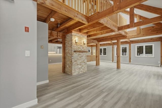 98 Walnut St, Halifax, MA 02338