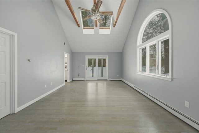 98 Walnut St, Halifax, MA 02338