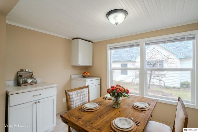 215 W Gardiner Street, Valley, NE 68064