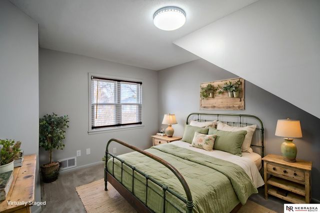 215 W Gardiner Street, Valley, NE 68064