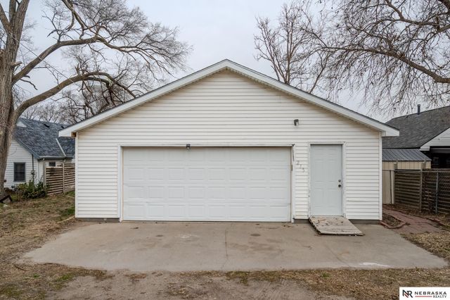215 W Gardiner Street, Valley, NE 68064