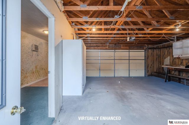 215 W Gardiner Street, Valley, NE 68064