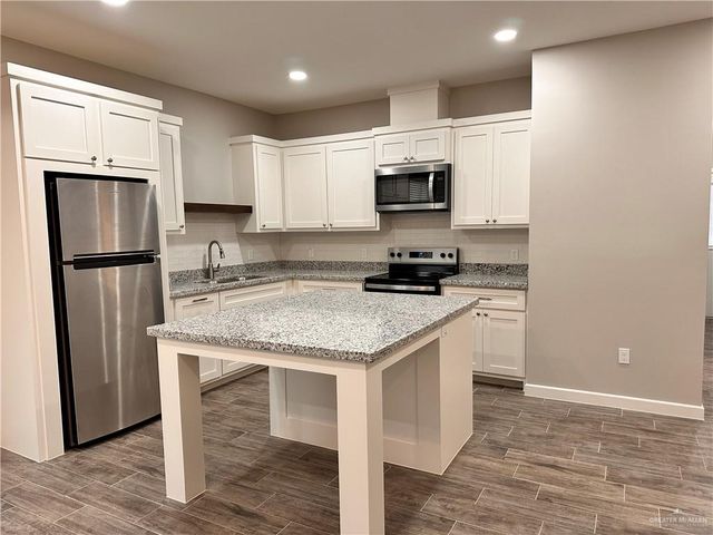 2308 E San Andrea Street 2, Edinburg, TX 78542
