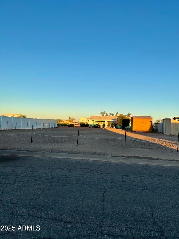 14203 S GLENEAGLE Lane 2264, Arizona City, AZ 85123