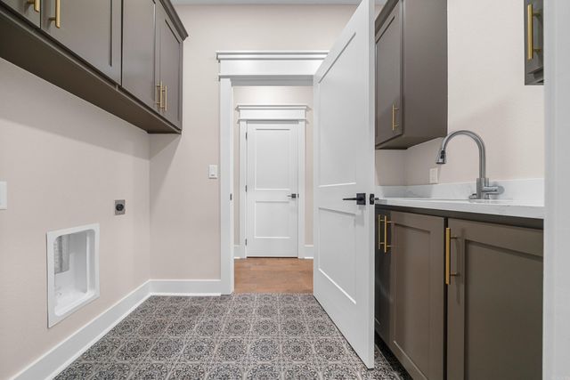 3 Busqueda, Hot Springs Village, AR 71909