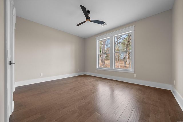 3 Busqueda, Hot Springs Village, AR 71909