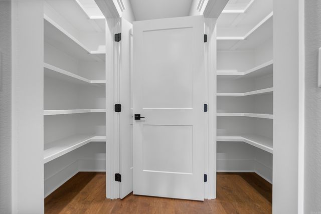 3 Busqueda, Hot Springs Village, AR 71909